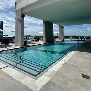 One-Bedroom Deluxe Apartment